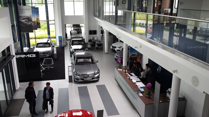 Obiekt użyteczności publicznej - Mercedes 14